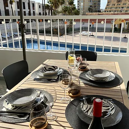 Appartamento Patio Canario * Escape / 2 Rooms, 2 Terraces & Pool Arona (Tenerife)