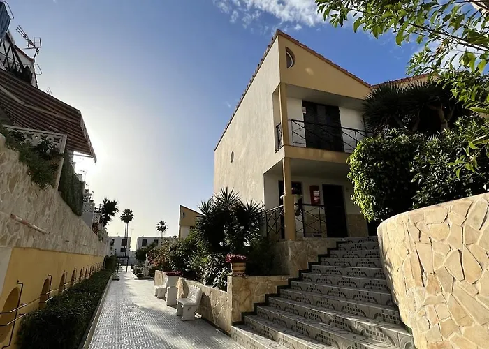 Patio Canario * Escape / 2 Rooms, 2 Terraces & Pool * Arona (Tenerife)