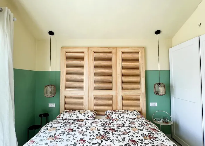 Apartman Patio Canario * Escape / 2 Rooms, 2 Terraces & Pool Arona